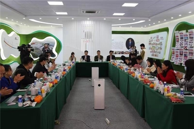 全國(guó)主流媒體走進(jìn)吾尚食品 透明工廠見證乳酸菌與酒類經(jīng)營(yíng)的雙翼布局